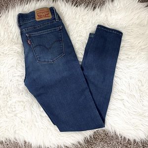 💙 Levi’s 710 super skinny jeans